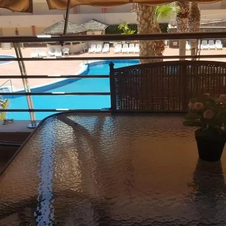 Apartamento En Residencial Balcon De Los Gigantes, Tenerife * Puerto de Santiago (Tenerife)